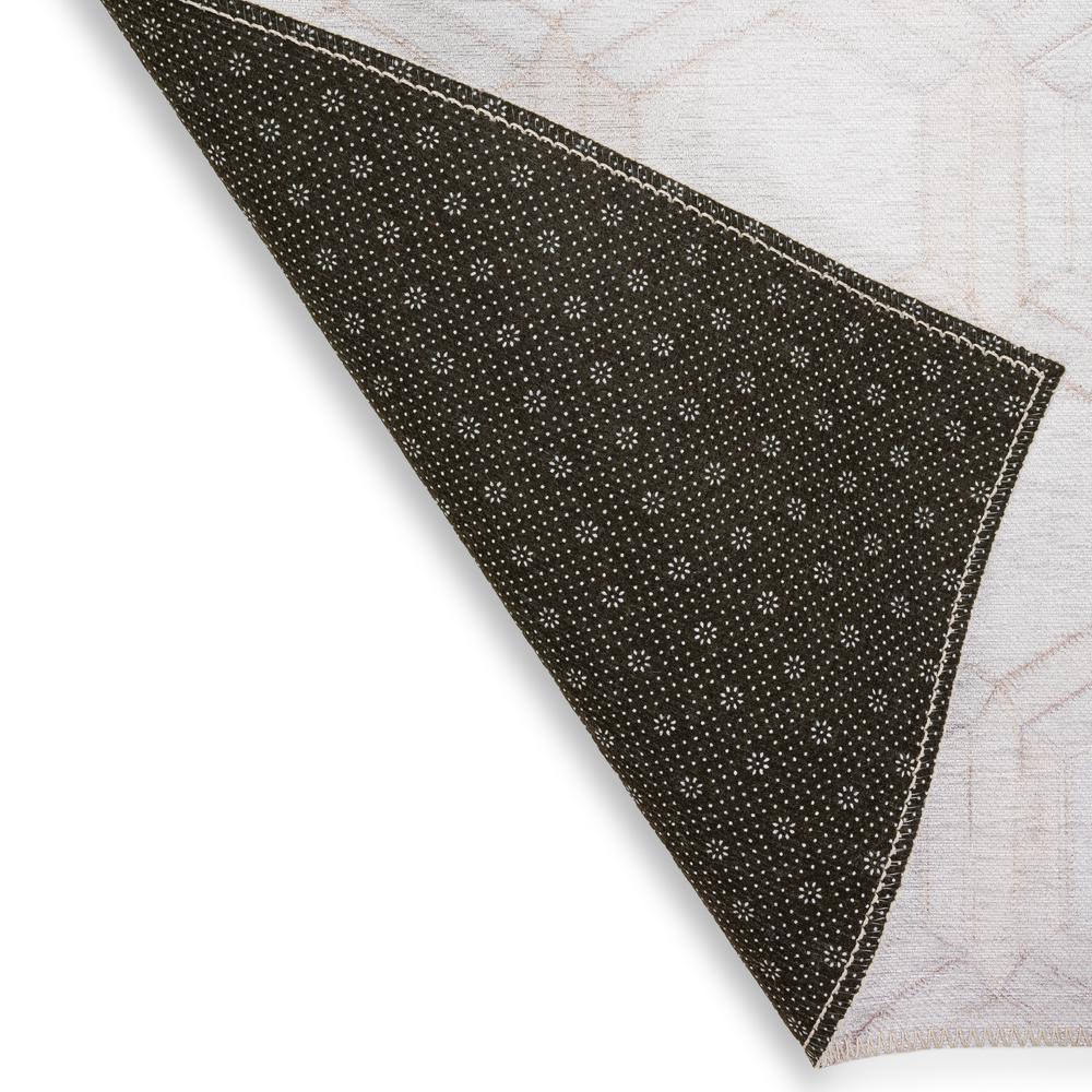 Laredo Ivory Animal Patchwork 5' x 7'6" Area Rug Ivory ALR31