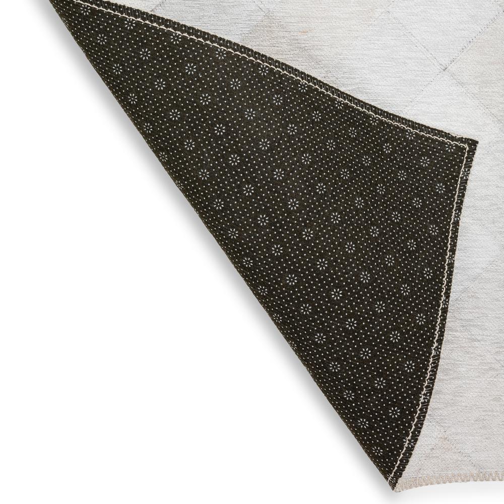 Laredo Ivory Animal Patchwork 8' x 10' Area Rug Ivory ALR32