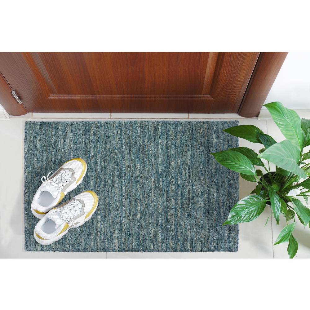 Addison Heather Multi-tonal Solid Blue 2' x 3' Accent Rug