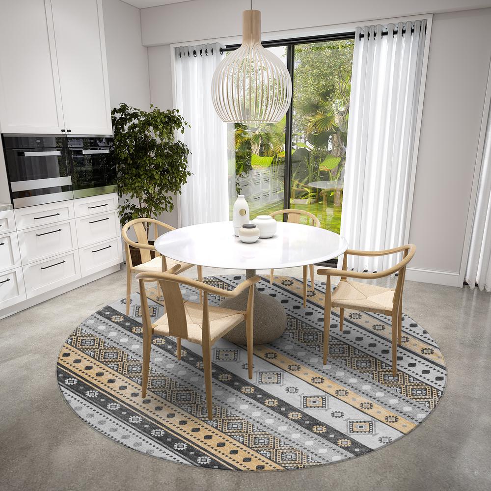 Yuma Gray Transitional Southwest 8' x 8' Area Rug Gray AYU42