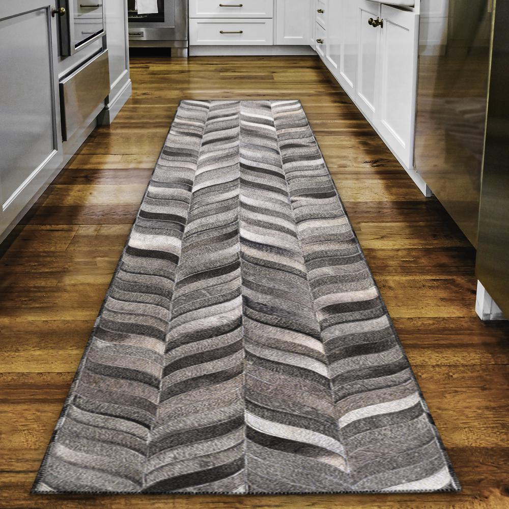 Laredo Gray Animal Patchwork 2'3" x 7'6" Runner Rug Gray ALR41