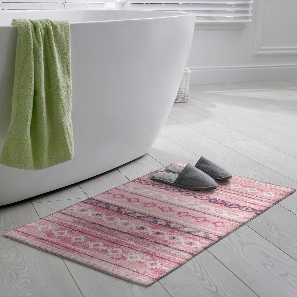 Yuma Pink Bohemian Southwest 1'8" x 2'6" Accent Rug Pink AYU40