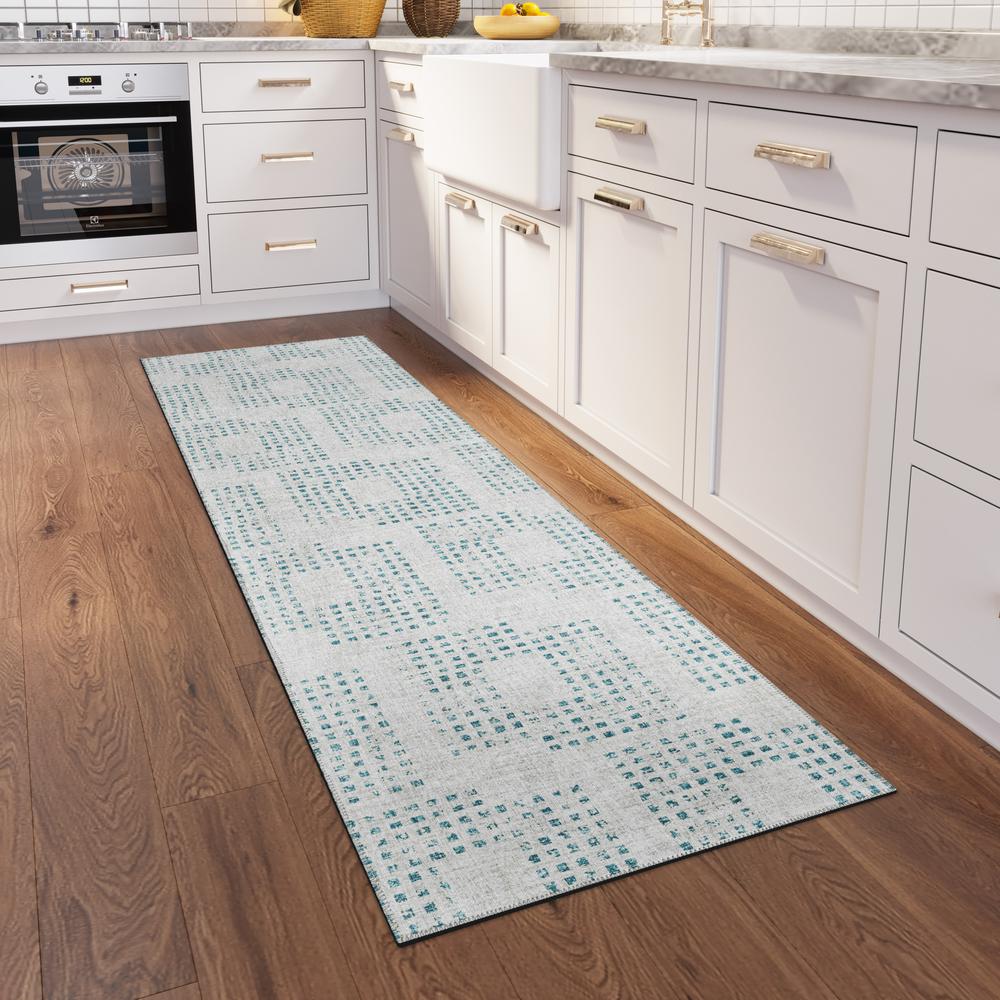 Eleanor Silver Contemporary Geometric 2'3" x 7'6" Runner Rug Silver AER31