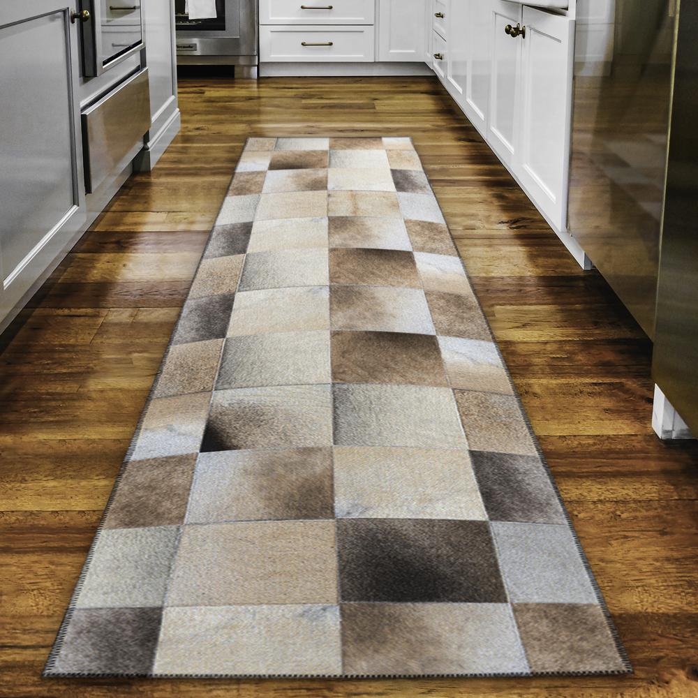 Laredo Taupe Animal Patchwork 2'3" x 7'6" Runner Rug Taupe ALR40