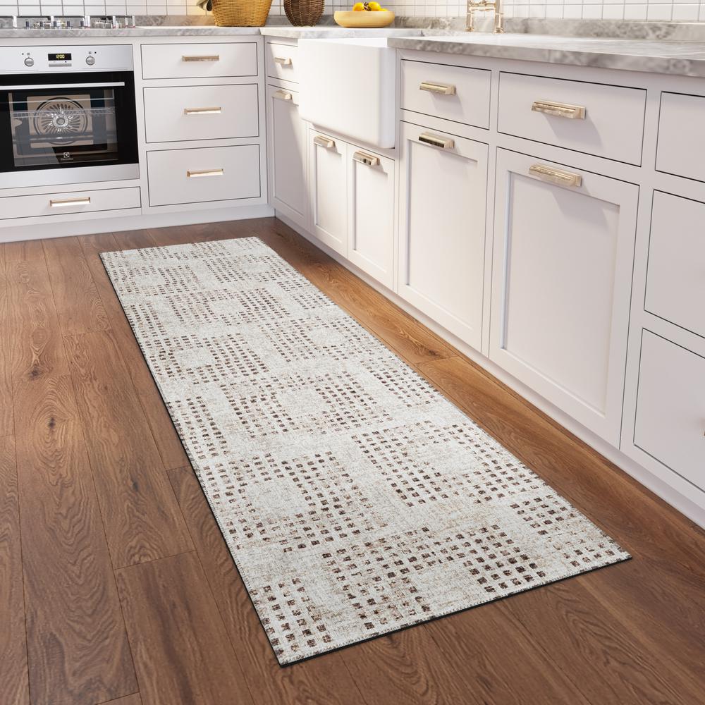 Eleanor Beige Contemporary Geometric 2'3" x 7'6" Runner Rug Beige AER31