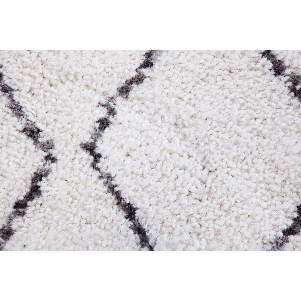 Oasis Waves White and Dark Gray Polyester Area Rug, 7'10" x 10'1"