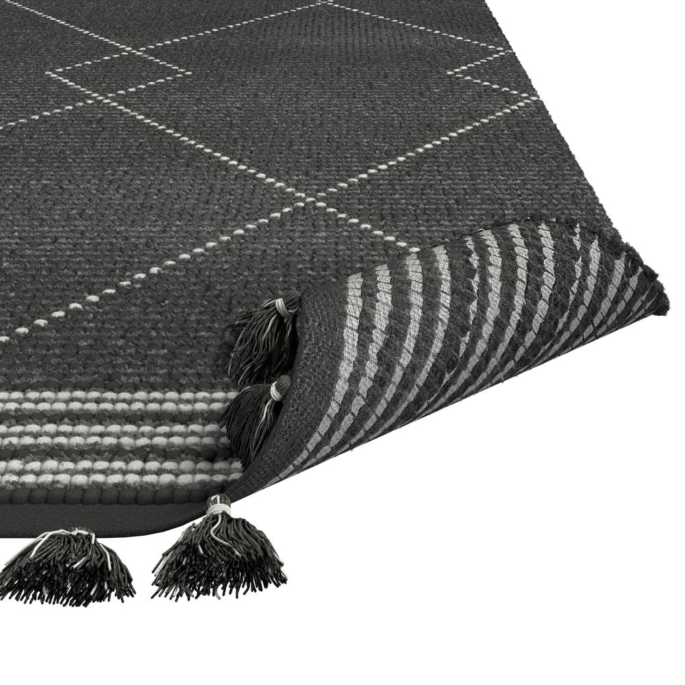 Vail Stona Charcoal and Ivory - Wool and Cotton Area Rug with Tassels, 5' x 8'