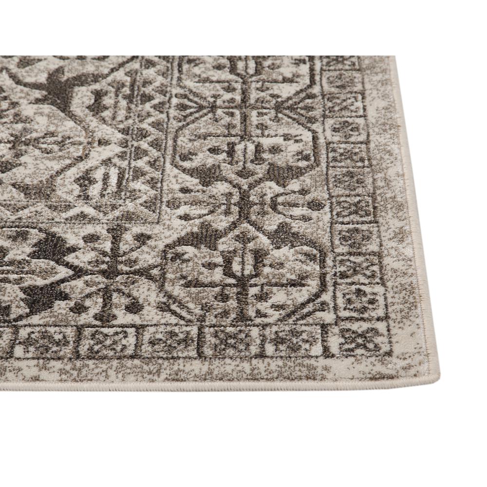 Sonoma Surry Tan/Grey Area Rug, 5'3" x 7'6"
