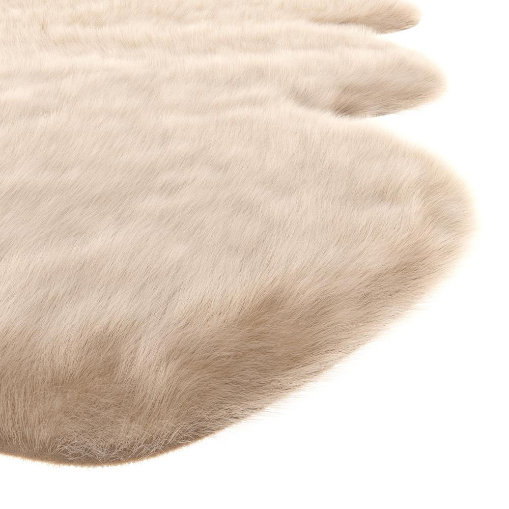 Gloss Beige Faux Fur Area Rug, 2' x 3'