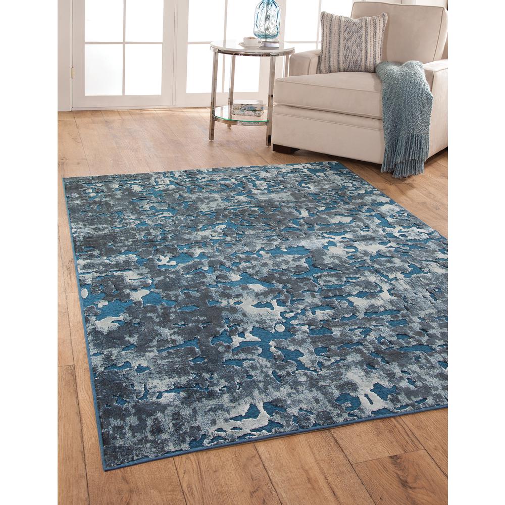Napa Axel Blue and Ivory Area Rug, 5'3" x 7'6"