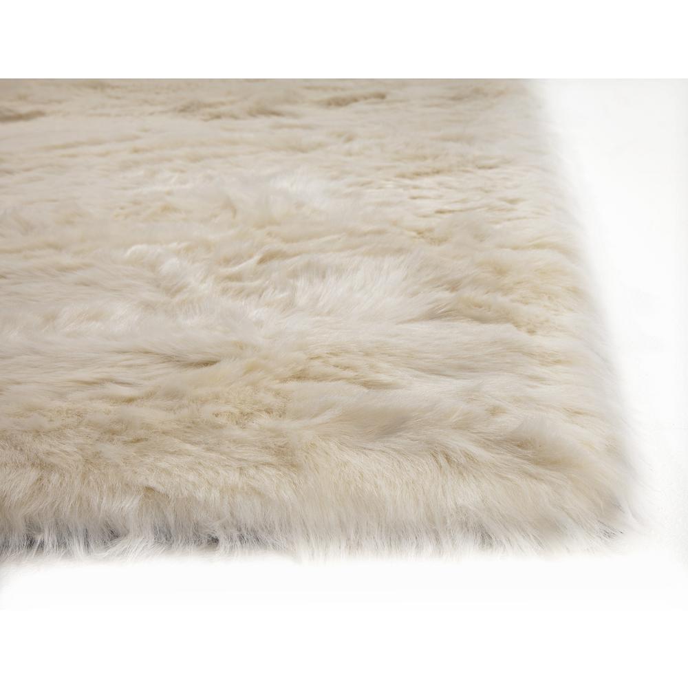 Mink Ivory Faux Fur Area Rug, 5' x 8'