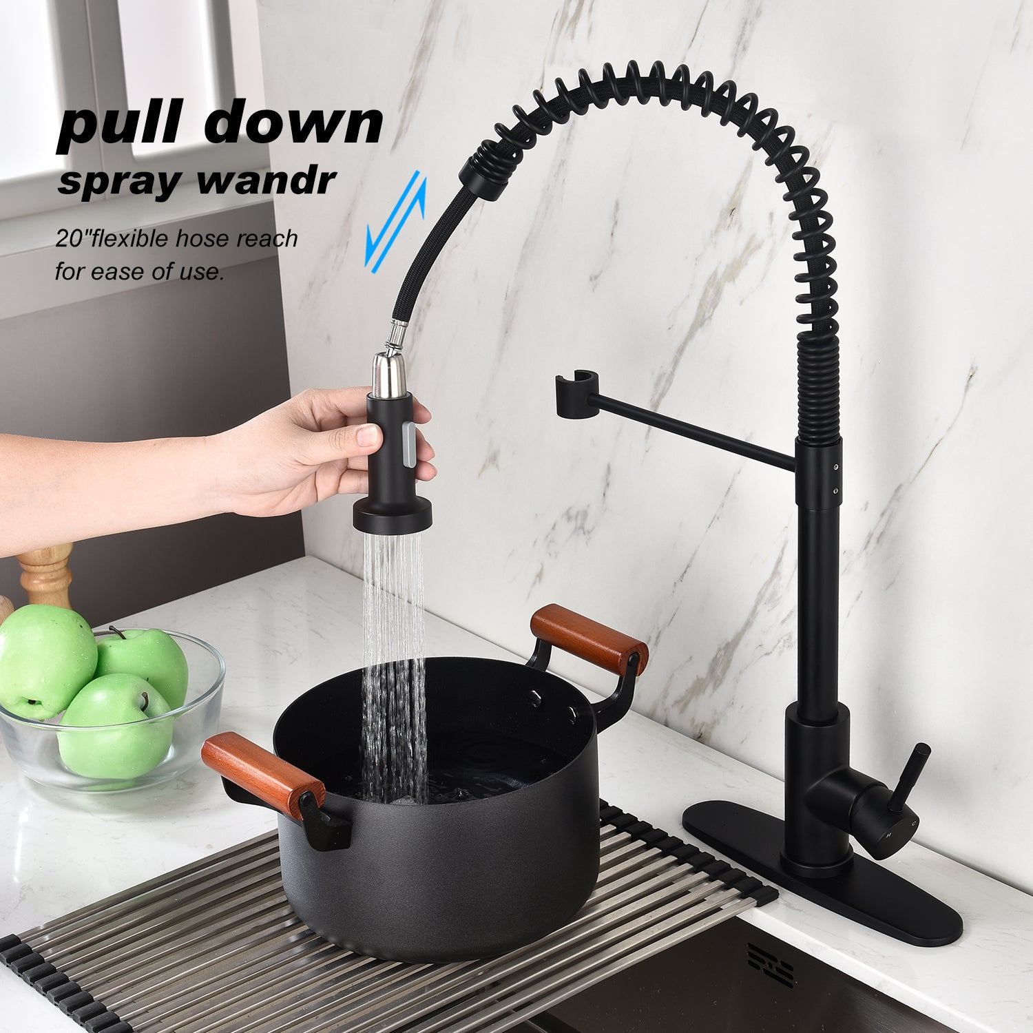 Pull Out Sprayer Kitchen Faucet - Matte Black