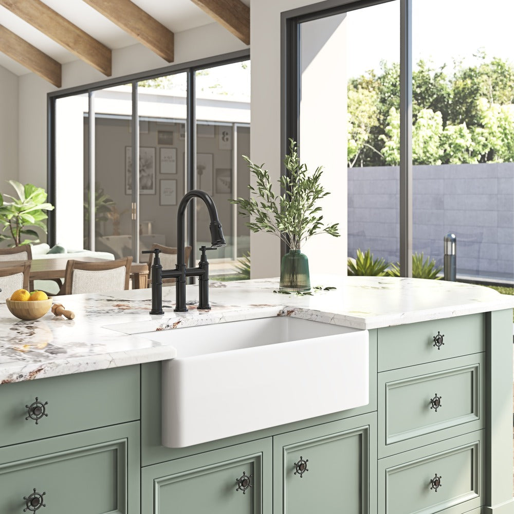 White Farmhouse Kitchen Sink Single Undermount Apron Sink