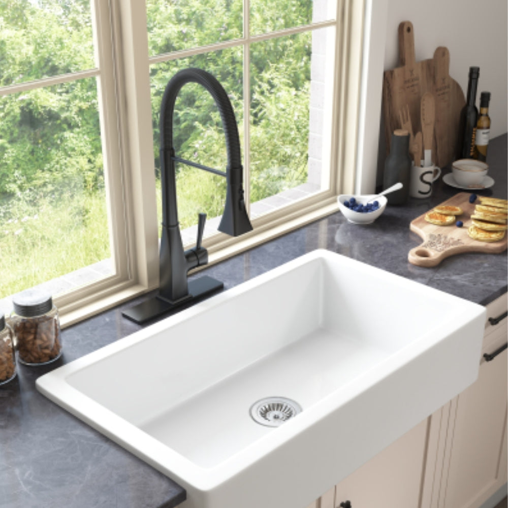 Matte Black Kitchen Faucet with Pull Down Sprayer