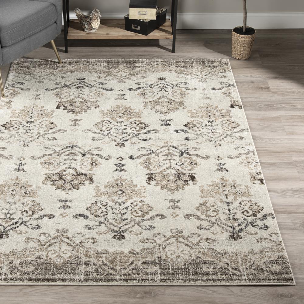 Wellington 32 Brown 5'3"X7'7", Area Rug