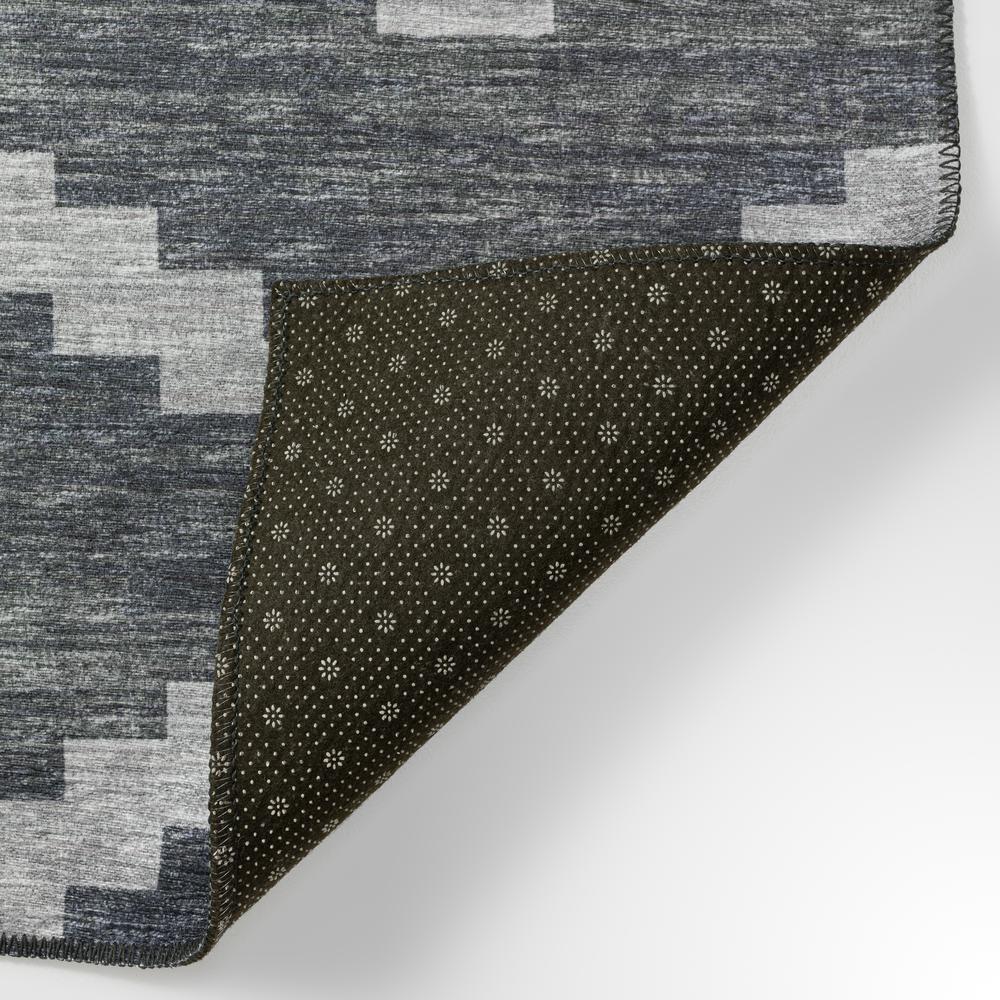 Yuma Gray Bohemian Southwest 5' x 7'6" Area Rug Gray AYU39