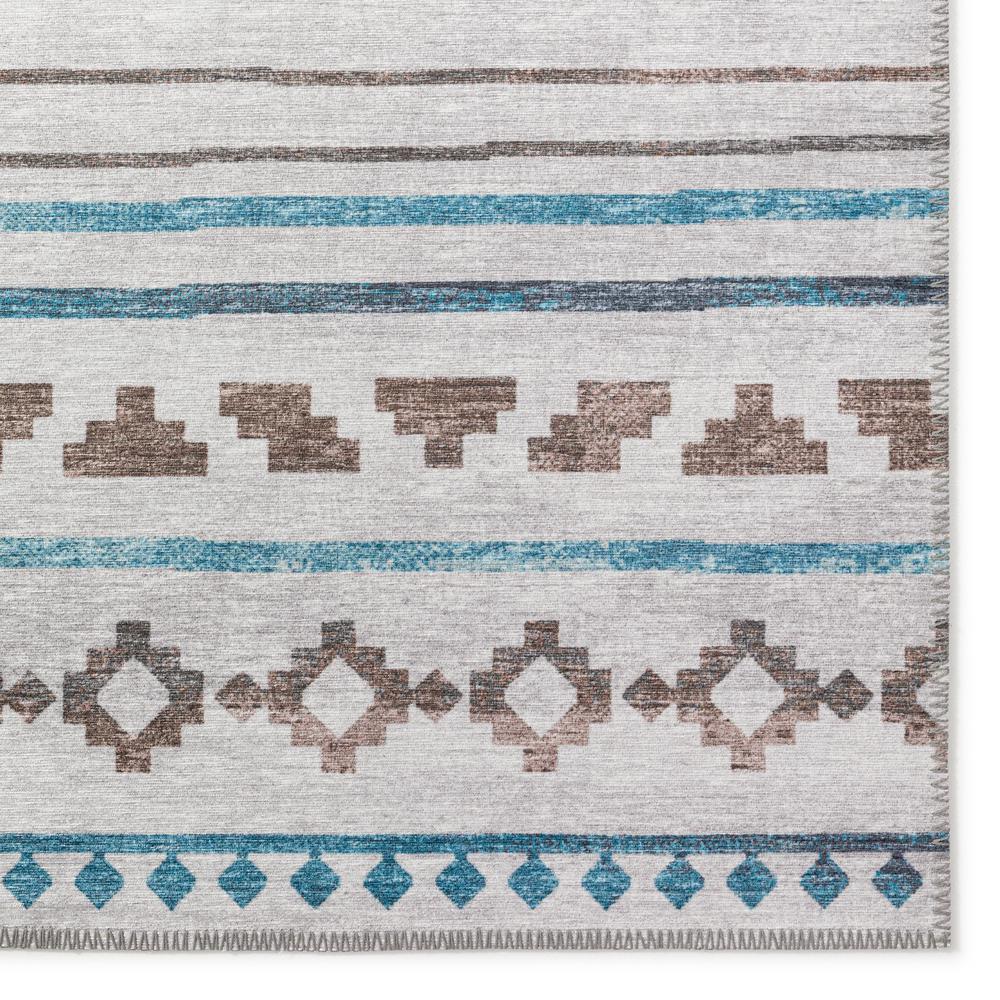 Yuma Gray Bohemian Southwest 8' x 8' Area Rug Gray AYU40
