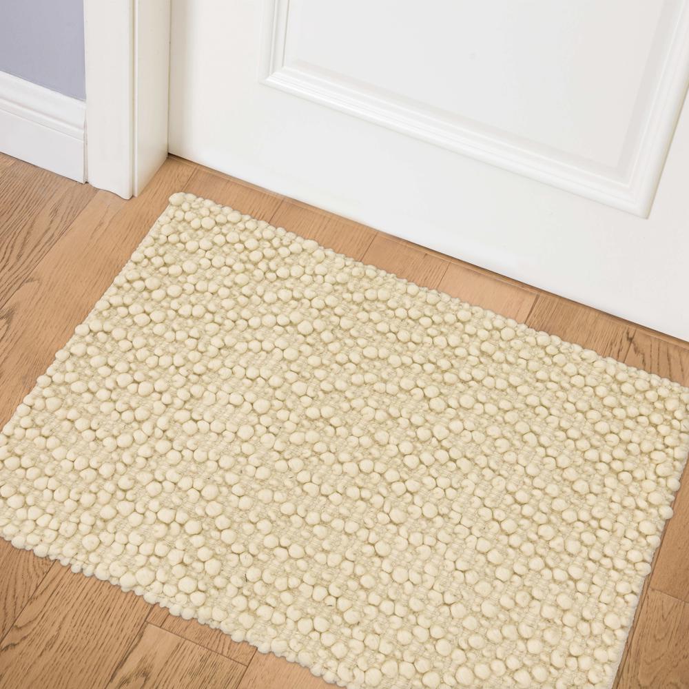 Boulder ABL31IV2X3 Ivory, Throw/Accent Rug