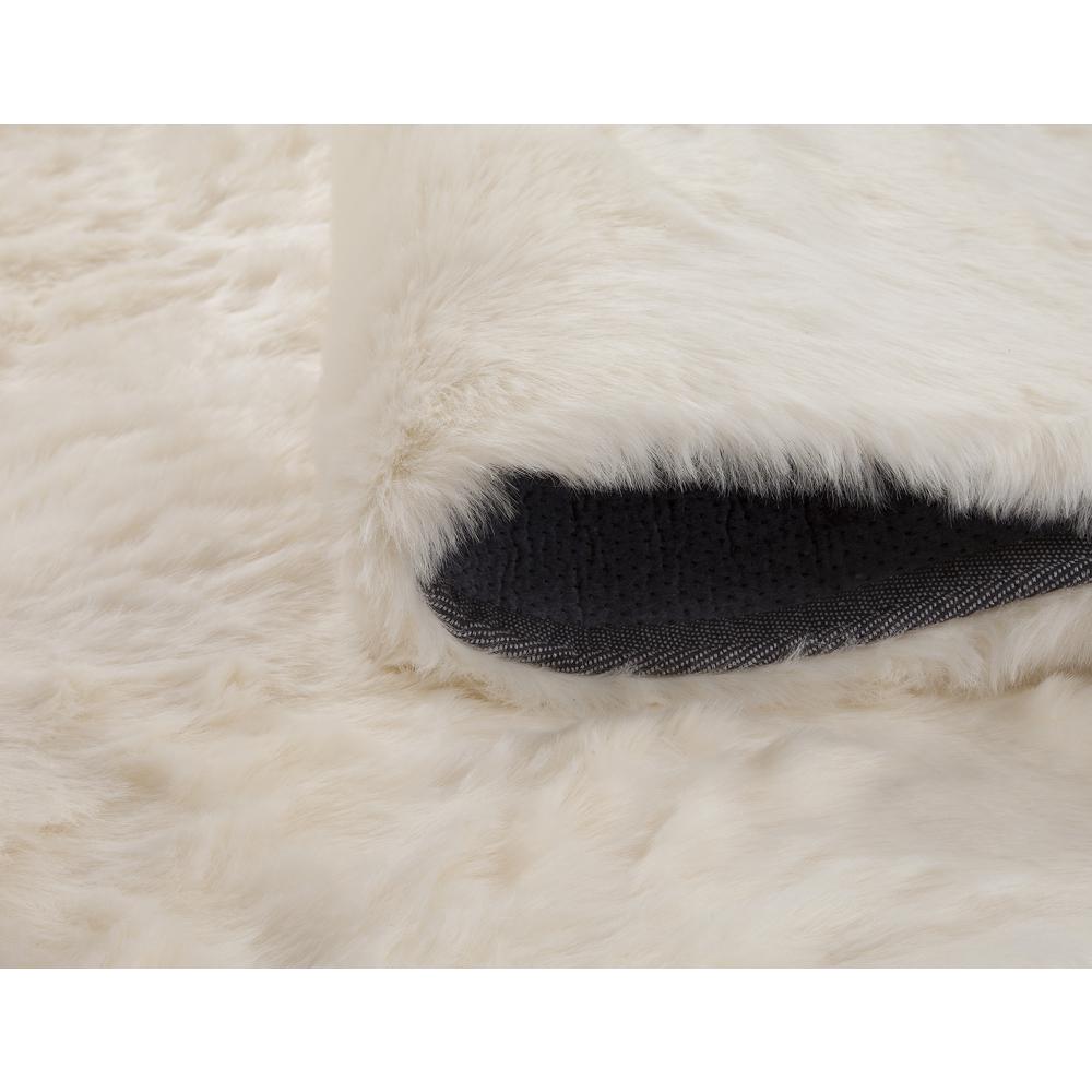 Mink Ivory Faux Fur Area Rug, 8' x 10'
