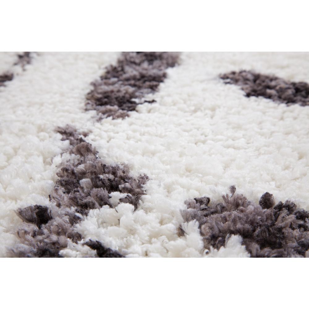 Oasis Juno White and Dark Gray Polyester Area Rug, 7'10" x 10'1"