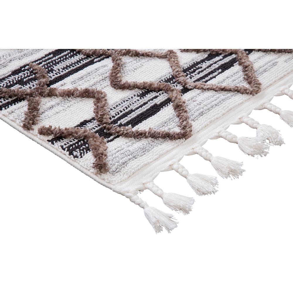 Canyon Directions White and Black Polyester Rug, 7'10" x 10'1"