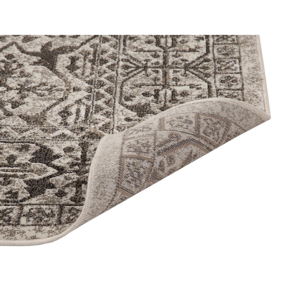 Sonoma Surry Tan/Grey Area Rug, 5'3" x 7'6"