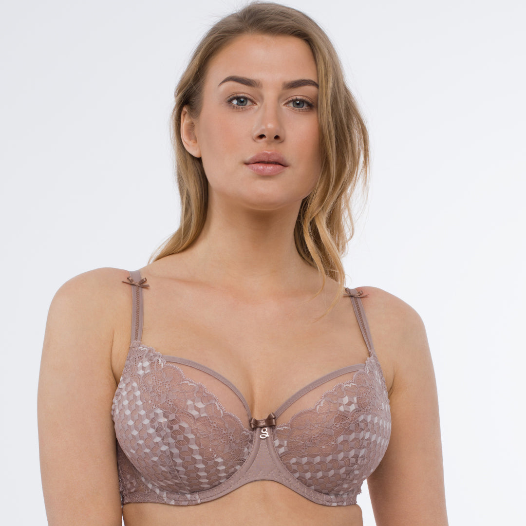 Supportive Tulle Seam Full Figure Bra